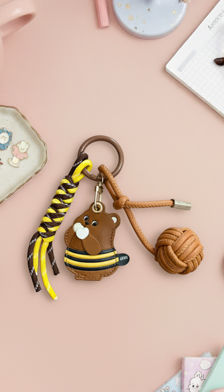 BEE BEAR CHARM